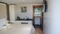 ROYAL ELEGANZA - VIP cabin